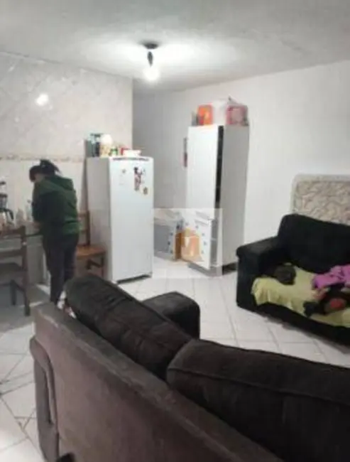 Casa de Condomínio com 2 quartos à venda, 60m2 em Parque Califórnia, Jacarei - SP - imagem 4 Foto 4 de Casa de Condomínio com 2 quartos à venda, 60m2 em Parque Califórnia, Jacarei - SP