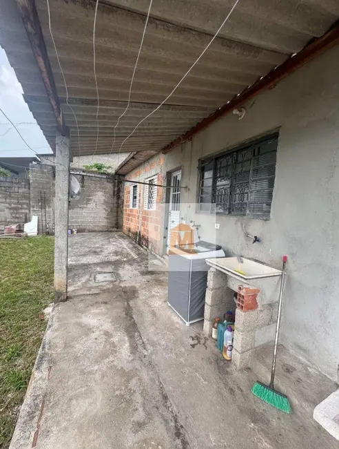 Casa com 2 quartos à venda em Primeiro de Maio, Jacarei - SP - imagem 1 Foto 1 de Casa com 2 quartos à venda em Primeiro de Maio, Jacarei - SP