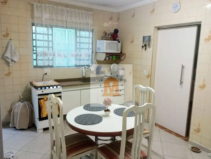 Foto 3 de Casa com 2 quartos à venda em Sao Jose Dos Campos - SP