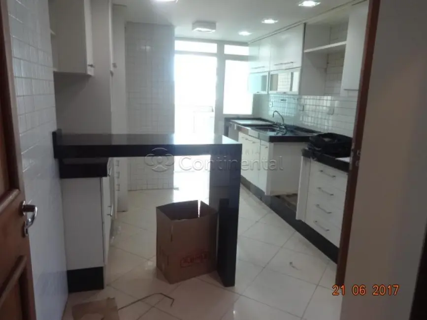 Foto 2 de Apartamento com 3 quartos à venda, 190m2 em Dourados - MS
