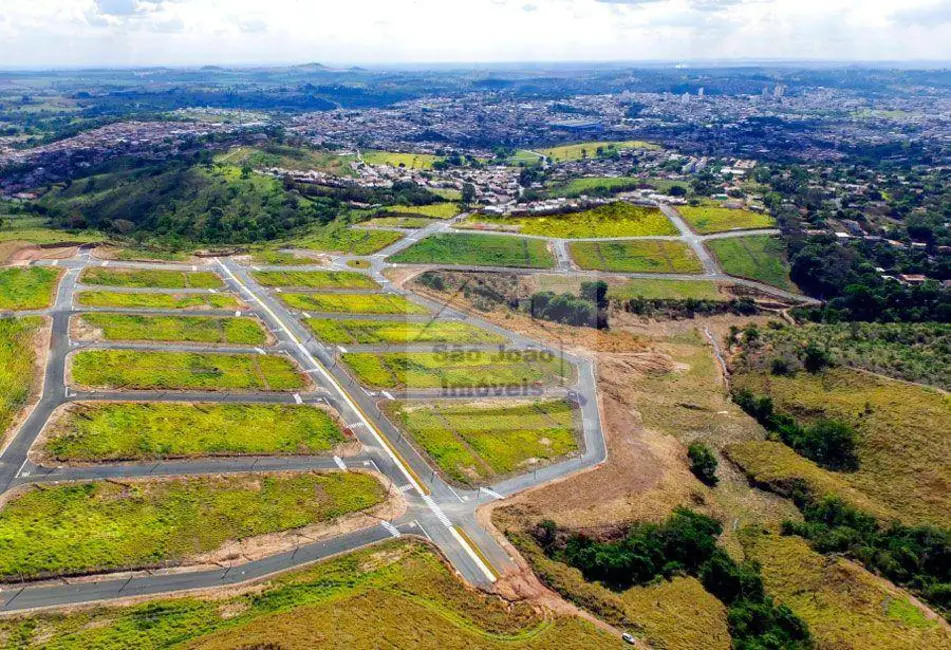 Foto 1 de Terreno / Lote à venda, 356m2 em Sao Joao Da Boa Vista - SP