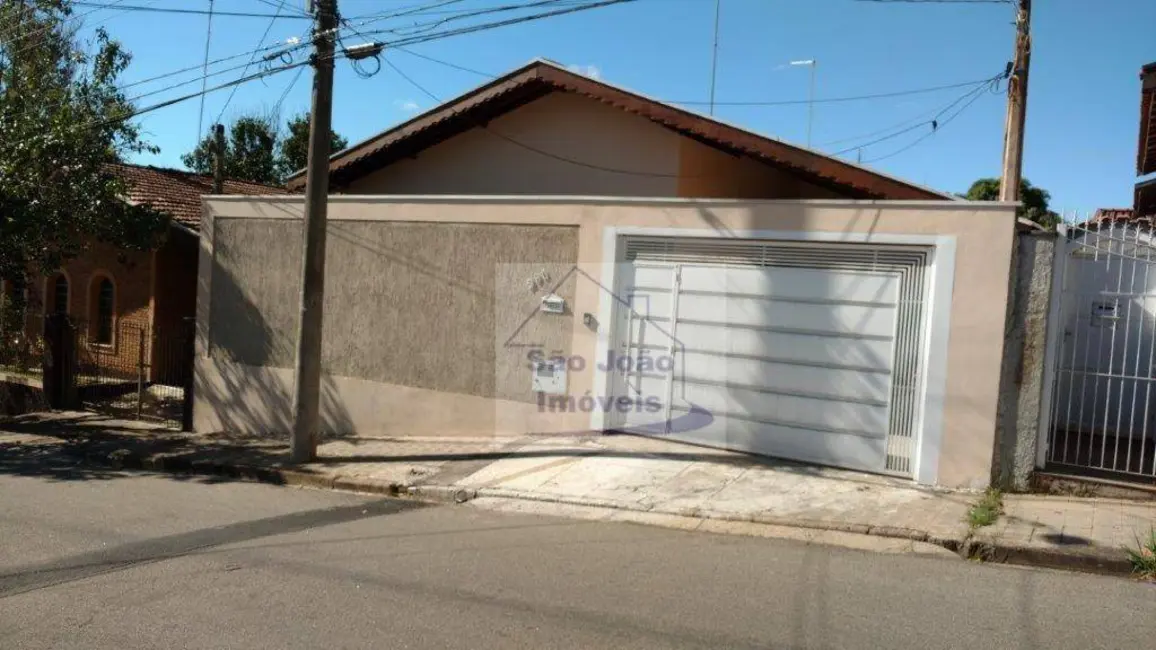 Casa com 3 quartos à venda, 300m2 em Vila Isabel, Sao Joao Da Boa Vista - SP - imagem 1 Foto 1 de Casa com 3 quartos à venda, 300m2 em Vila Isabel, Sao Joao Da Boa Vista - SP