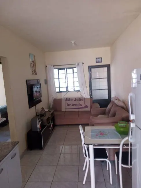 Casa com 2 quartos à venda, 240m2 em Jardim das Rosas, Sao Joao Da Boa Vista - SP - imagem 7 Foto 7 de Casa com 2 quartos à venda, 240m2 em Jardim das Rosas, Sao Joao Da Boa Vista - SP