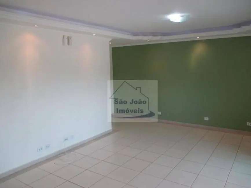 Casa com 3 quartos à venda, 250m2 em Vila Conceição, Sao Joao Da Boa Vista - SP - imagem 8 Foto 8 de Casa com 3 quartos à venda, 250m2 em Vila Conceição, Sao Joao Da Boa Vista - SP