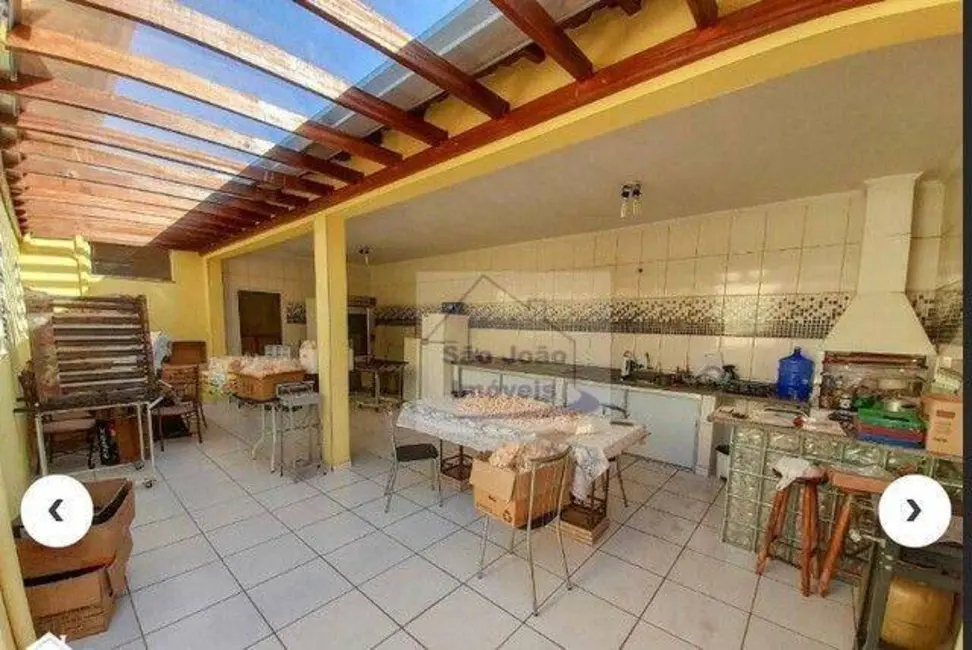 Casa com 3 quartos à venda, 287m2 em Vila Valentin, Sao Joao Da Boa Vista - SP - imagem 6 Foto 6 de Casa com 3 quartos à venda, 287m2 em Vila Valentin, Sao Joao Da Boa Vista - SP