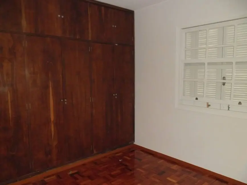 Casa com 3 quartos à venda, 225m2 em Vila Santa Adélia, Sao Joao Da Boa Vista - SP - imagem 8 Foto 8 de Casa com 3 quartos à venda, 225m2 em Vila Santa Adélia, Sao Joao Da Boa Vista - SP