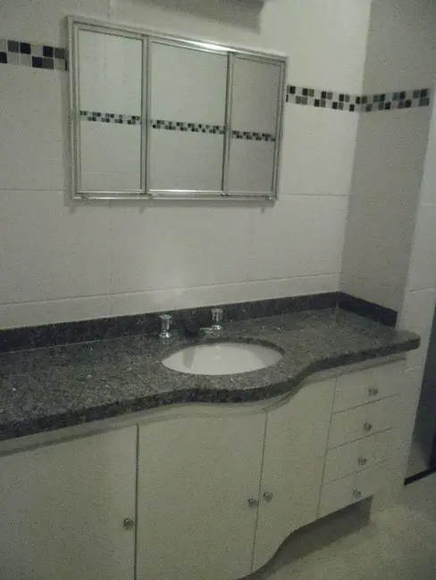 Casa com 3 quartos à venda, 225m2 em Vila Santa Adélia, Sao Joao Da Boa Vista - SP - imagem 6 Foto 6 de Casa com 3 quartos à venda, 225m2 em Vila Santa Adélia, Sao Joao Da Boa Vista - SP