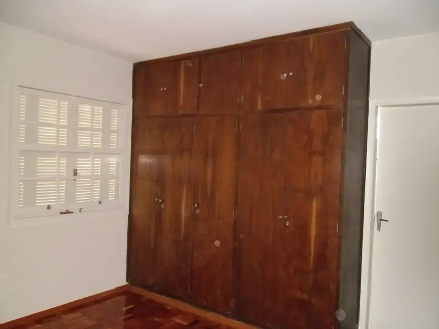 Casa com 3 quartos à venda, 225m2 em Vila Santa Adélia, Sao Joao Da Boa Vista - SP - imagem 9 Foto 9 de Casa com 3 quartos à venda, 225m2 em Vila Santa Adélia, Sao Joao Da Boa Vista - SP