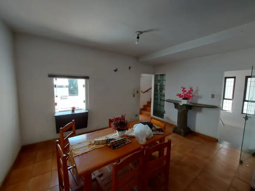 Foto 4 de Sobrado com 4 quartos à venda, 200m2 em São Lázaro, Sao Joao Da Boa Vista - SP