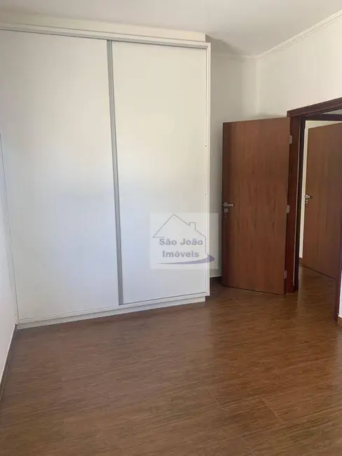 Foto 6 de Casa com 3 quartos à venda, 300m2 em Riviera de São João, Sao Joao Da Boa Vista - SP