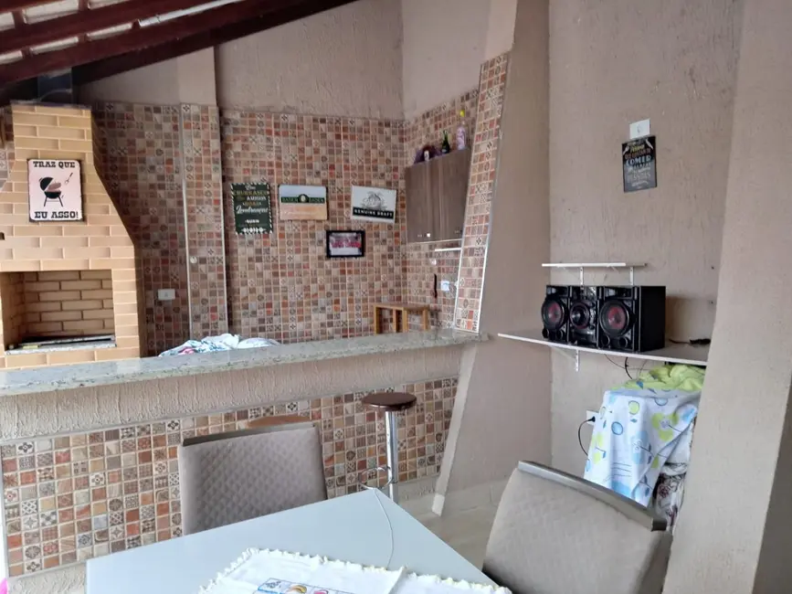 Foto 1 de Casa com 3 quartos à venda, 250m2 em Vila Brasil, Sao Joao Da Boa Vista - SP