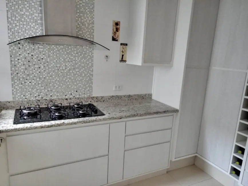 Foto 5 de Casa com 3 quartos à venda, 250m2 em Vila Brasil, Sao Joao Da Boa Vista - SP