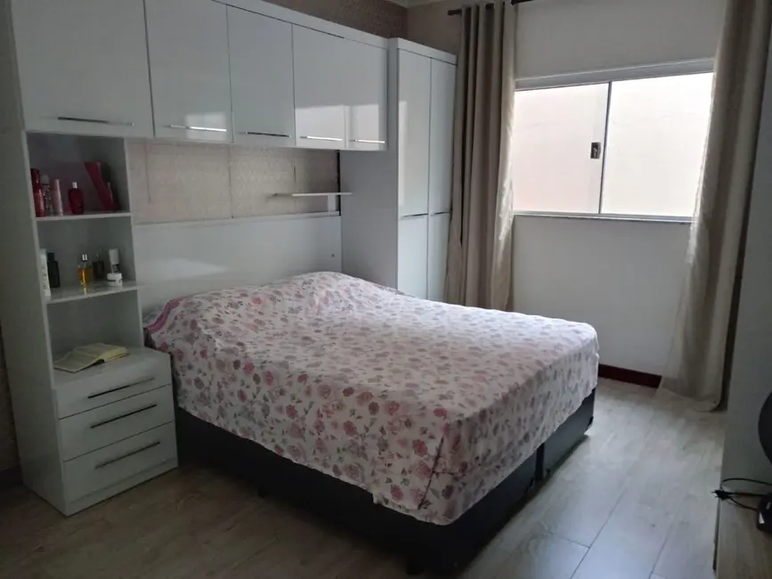 Foto 6 de Casa com 3 quartos à venda, 250m2 em Vila Brasil, Sao Joao Da Boa Vista - SP