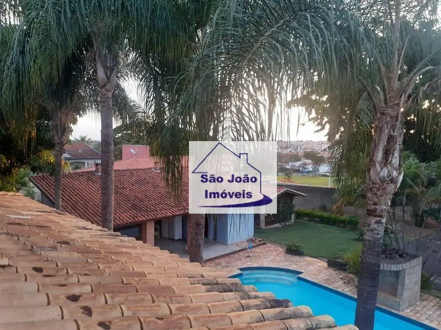 Foto 3 de Chácara com 4 quartos à venda, 1210m2 em Jardim Sol Nascente, Sao Joao Da Boa Vista - SP