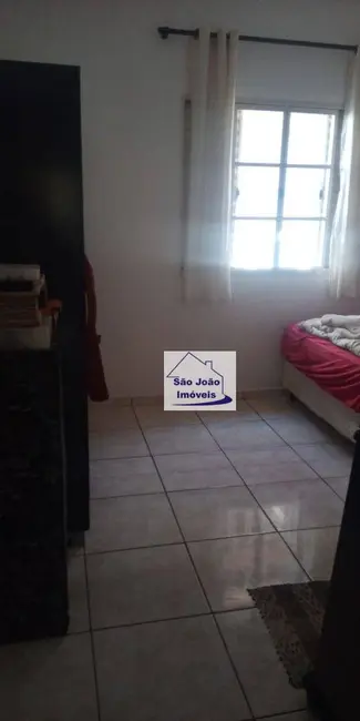 Casa com 2 quartos à venda, 165m2 em Jardim Almeida, Sao Joao Da Boa Vista - SP - imagem 9 Foto 9 de Casa com 2 quartos à venda, 165m2 em Jardim Almeida, Sao Joao Da Boa Vista - SP