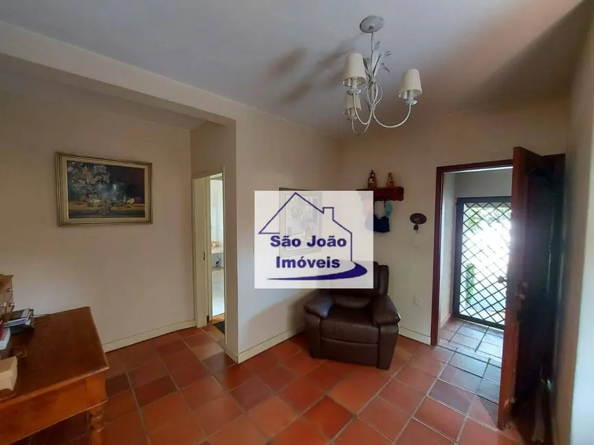 Foto 6 de Casa com 4 quartos à venda, 300m2 em Jardim Satélite, Sao Joao Da Boa Vista - SP