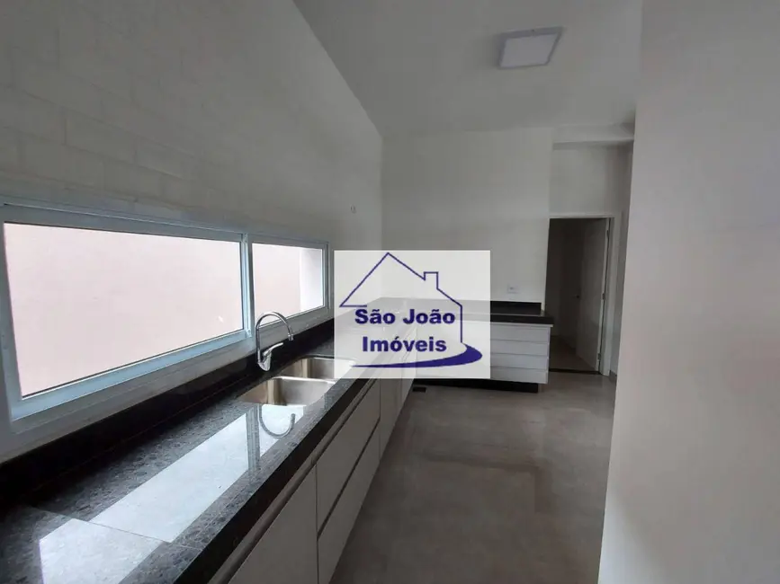 Casa com 3 quartos à venda, 570m2 em Sao Joao Da Boa Vista - SP - imagem 9 Foto 9 de Casa com 3 quartos à venda, 570m2 em Sao Joao Da Boa Vista - SP