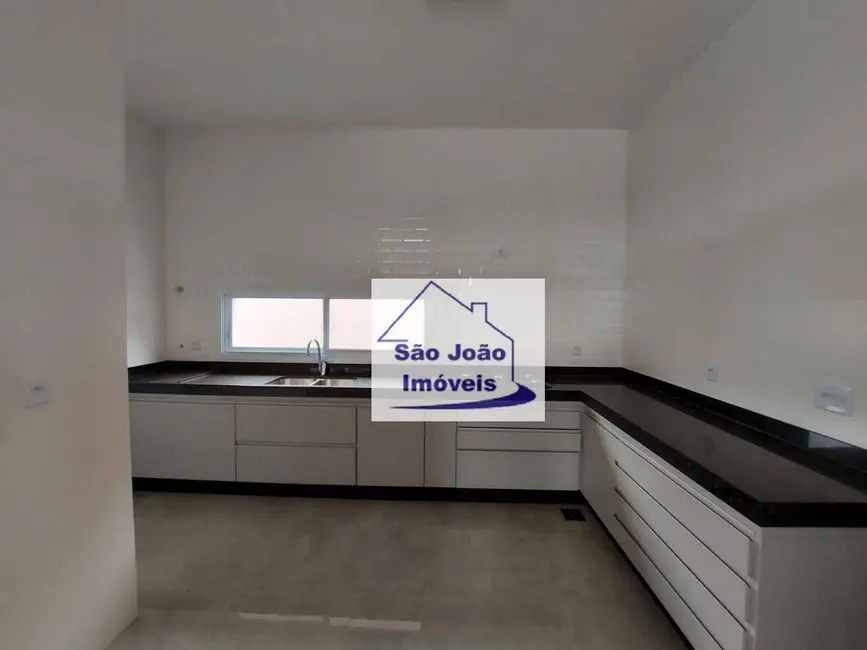 Casa com 3 quartos à venda, 570m2 em Sao Joao Da Boa Vista - SP - imagem 7 Foto 7 de Casa com 3 quartos à venda, 570m2 em Sao Joao Da Boa Vista - SP