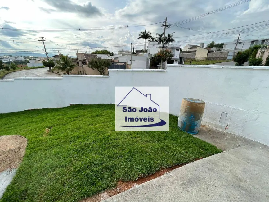 Casa com 3 quartos à venda, 300m2 em Jardim Monte Verde, Sao Joao Da Boa Vista - SP - imagem 4 Foto 4 de Casa com 3 quartos à venda, 300m2 em Jardim Monte Verde, Sao Joao Da Boa Vista - SP
