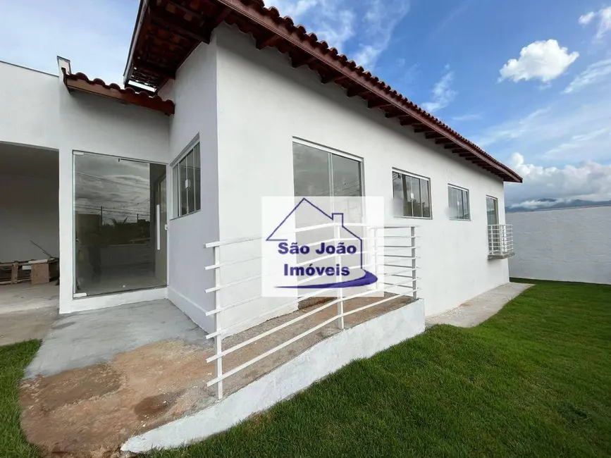 Casa com 3 quartos à venda, 300m2 em Jardim Monte Verde, Sao Joao Da Boa Vista - SP - imagem 1 Foto 1 de Casa com 3 quartos à venda, 300m2 em Jardim Monte Verde, Sao Joao Da Boa Vista - SP