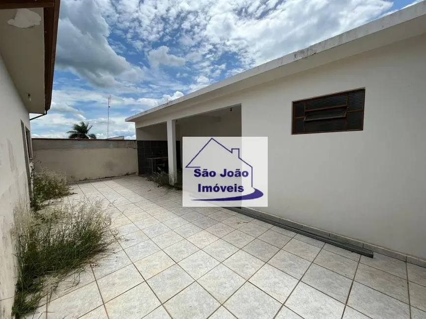 Casa com 3 quartos à venda, 250m2 em Jardim Vila Rica, Sao Joao Da Boa Vista - SP - imagem 4 Foto 4 de Casa com 3 quartos à venda, 250m2 em Jardim Vila Rica, Sao Joao Da Boa Vista - SP