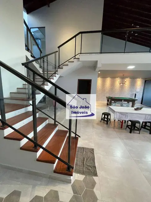 Casa com 3 quartos à venda, 318m2 em Sao Joao Da Boa Vista - SP - imagem 6 Foto 6 de Casa com 3 quartos à venda, 318m2 em Sao Joao Da Boa Vista - SP