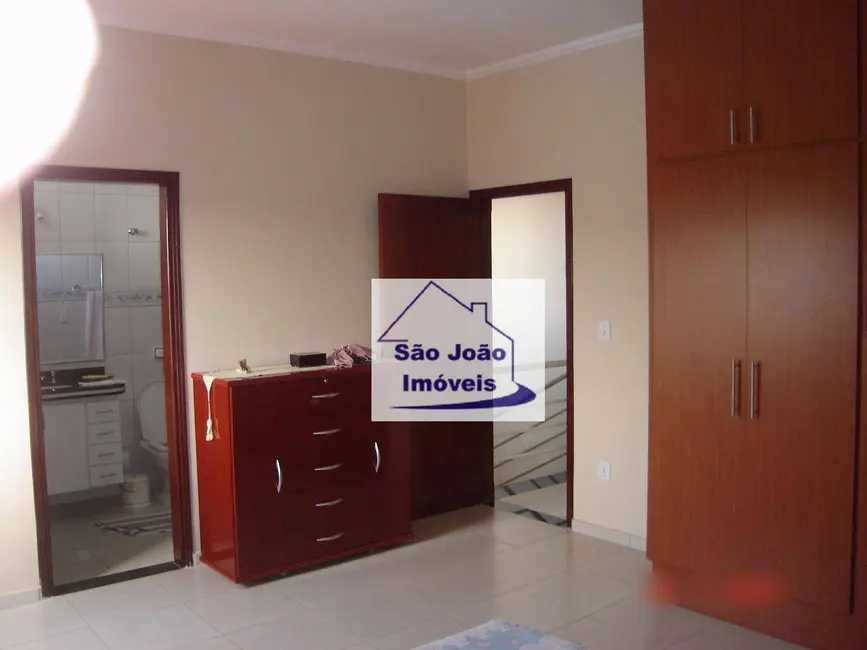 Foto 5 de Casa com 4 quartos à venda, 600m2 em Jardim Priscila, Sao Joao Da Boa Vista - SP
