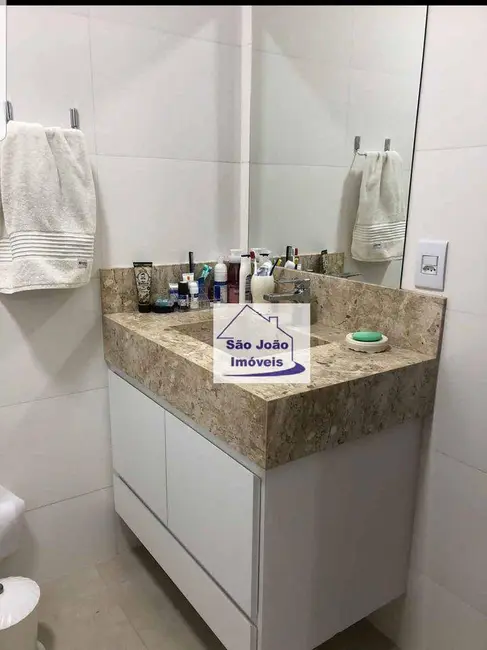 Casa com 4 quartos à venda, 300m2 em Jardim das Flores, Sao Joao Da Boa Vista - SP - imagem 9 Foto 9 de Casa com 4 quartos à venda, 300m2 em Jardim das Flores, Sao Joao Da Boa Vista - SP