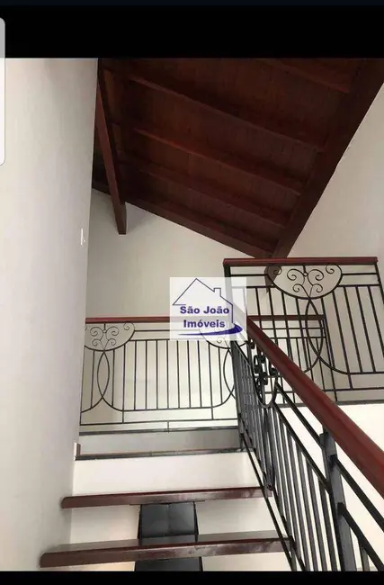 Casa com 4 quartos à venda, 300m2 em Jardim das Flores, Sao Joao Da Boa Vista - SP - imagem 8 Foto 8 de Casa com 4 quartos à venda, 300m2 em Jardim das Flores, Sao Joao Da Boa Vista - SP