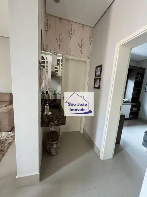 Casa com 3 quartos à venda, 450m2 em Jardim Recanto do Bosque, Sao Joao Da Boa Vista - SP - imagem 7 Foto 7 de Casa com 3 quartos à venda, 450m2 em Jardim Recanto do Bosque, Sao Joao Da Boa Vista - SP