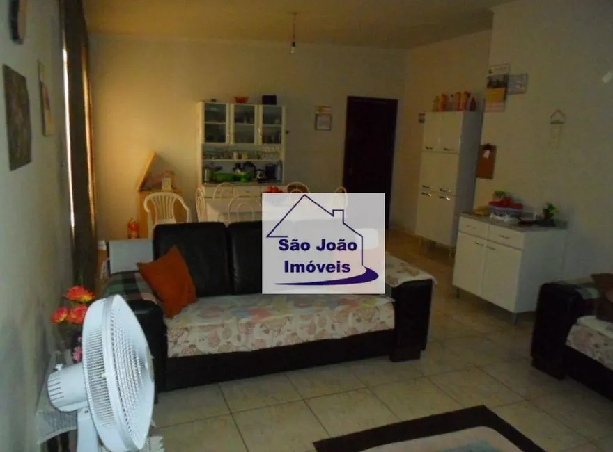 Casa com 3 quartos à venda, 253m2 em Vila Brasil, Sao Joao Da Boa Vista - SP - imagem 4 Foto 4 de Casa com 3 quartos à venda, 253m2 em Vila Brasil, Sao Joao Da Boa Vista - SP
