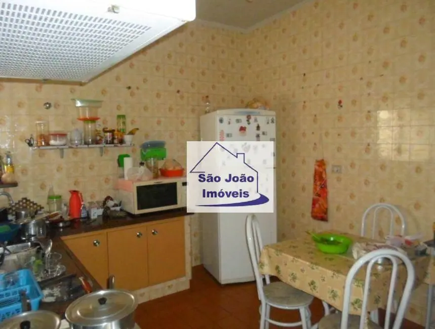 Casa com 3 quartos à venda, 253m2 em Vila Brasil, Sao Joao Da Boa Vista - SP - imagem 7 Foto 7 de Casa com 3 quartos à venda, 253m2 em Vila Brasil, Sao Joao Da Boa Vista - SP