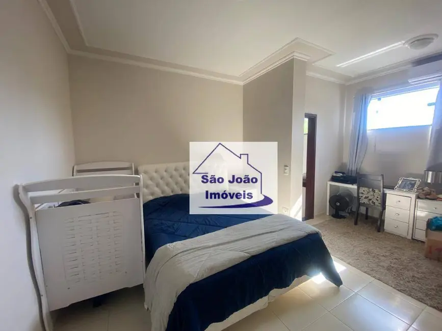 Casa com 3 quartos à venda, 196m2 em Vila Trafani, Sao Joao Da Boa Vista - SP - imagem 4 Foto 4 de Casa com 3 quartos à venda, 196m2 em Vila Trafani, Sao Joao Da Boa Vista - SP