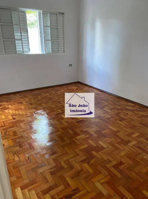 Casa com 3 quartos à venda, 230m2 em Vila Zanetti, Sao Joao Da Boa Vista - SP - imagem 6 Foto 6 de Casa com 3 quartos à venda, 230m2 em Vila Zanetti, Sao Joao Da Boa Vista - SP