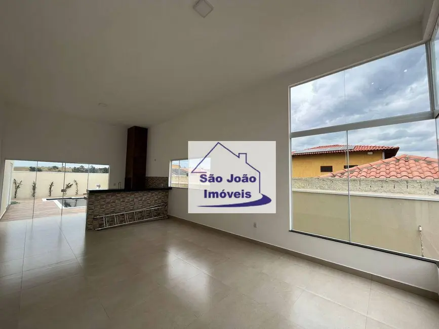 Casa com 3 quartos à venda, 300m2 em Sao Joao Da Boa Vista - SP - imagem 5 Foto 5 de Casa com 3 quartos à venda, 300m2 em Sao Joao Da Boa Vista - SP