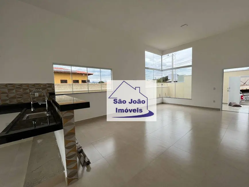 Casa com 3 quartos à venda, 300m2 em Sao Joao Da Boa Vista - SP - imagem 8 Foto 8 de Casa com 3 quartos à venda, 300m2 em Sao Joao Da Boa Vista - SP