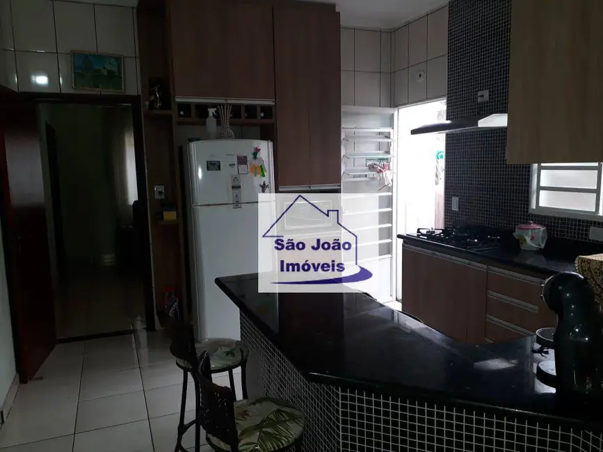 Foto 9 de Casa com 3 quartos à venda, 275m2 em Jardim dos Reis, Sao Joao Da Boa Vista - SP