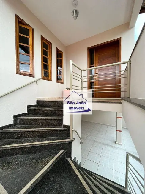 Foto 3 de Casa com 4 quartos à venda, 300m2 em São Lázaro, Sao Joao Da Boa Vista - SP