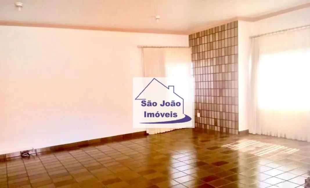Casa com 4 quartos à venda, 600m2 em Jardim Bela Vista, Sao Joao Da Boa Vista - SP - imagem 6 Foto 6 de Casa com 4 quartos à venda, 600m2 em Jardim Bela Vista, Sao Joao Da Boa Vista - SP
