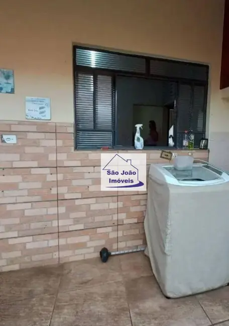 Casa com 2 quartos à venda, 170m2 em Vila Fleming, Sao Joao Da Boa Vista - SP - imagem 7 Foto 7 de Casa com 2 quartos à venda, 170m2 em Vila Fleming, Sao Joao Da Boa Vista - SP
