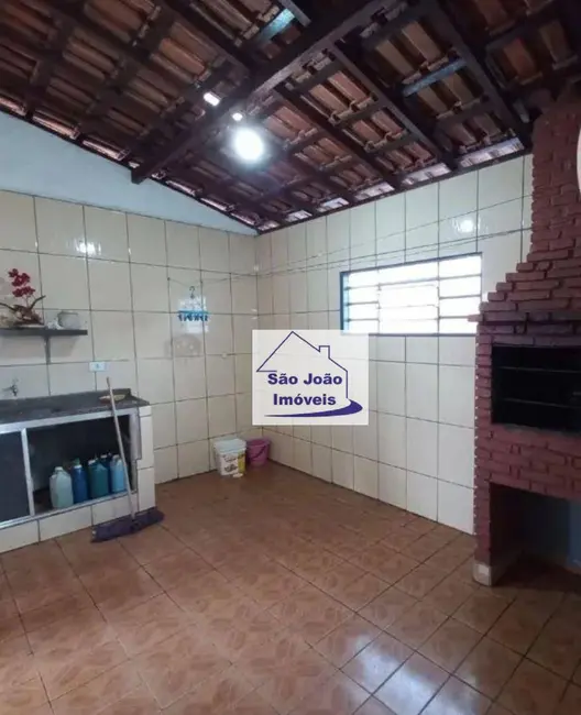 Casa com 2 quartos à venda, 170m2 em Vila Fleming, Sao Joao Da Boa Vista - SP - imagem 6 Foto 6 de Casa com 2 quartos à venda, 170m2 em Vila Fleming, Sao Joao Da Boa Vista - SP