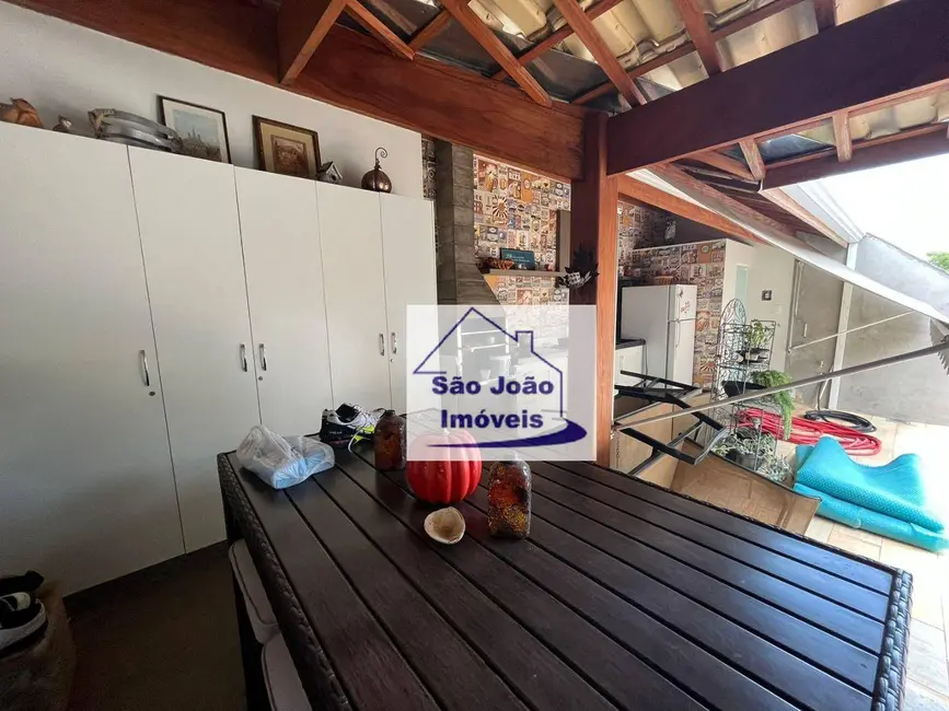 Foto 9 de Casa com 3 quartos à venda, 308m2 em Vila Tenente Vasconcelos, Sao Joao Da Boa Vista - SP