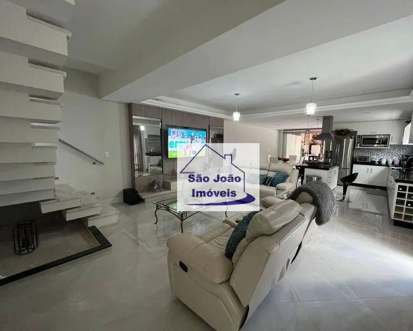 Foto 2 de Casa com 3 quartos à venda, 308m2 em Vila Tenente Vasconcelos, Sao Joao Da Boa Vista - SP