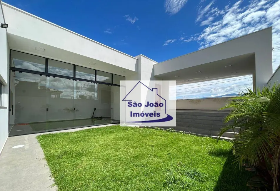 Foto 1 de Casa com 3 quartos à venda, 300m2 em Jardim Monte Verde, Sao Joao Da Boa Vista - SP
