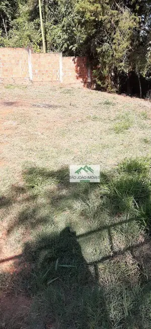 Foto 1 de Terreno / Lote à venda, 217m2 em Casa Branca - SP