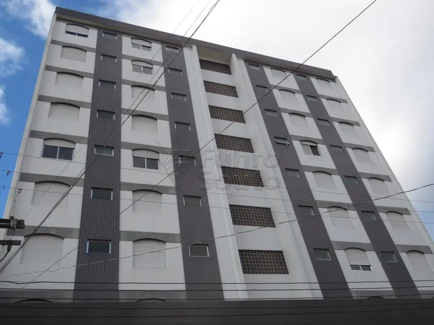 Foto 2 de Apartamento com 1 quarto para alugar, 39m2 em Pelotas - RS