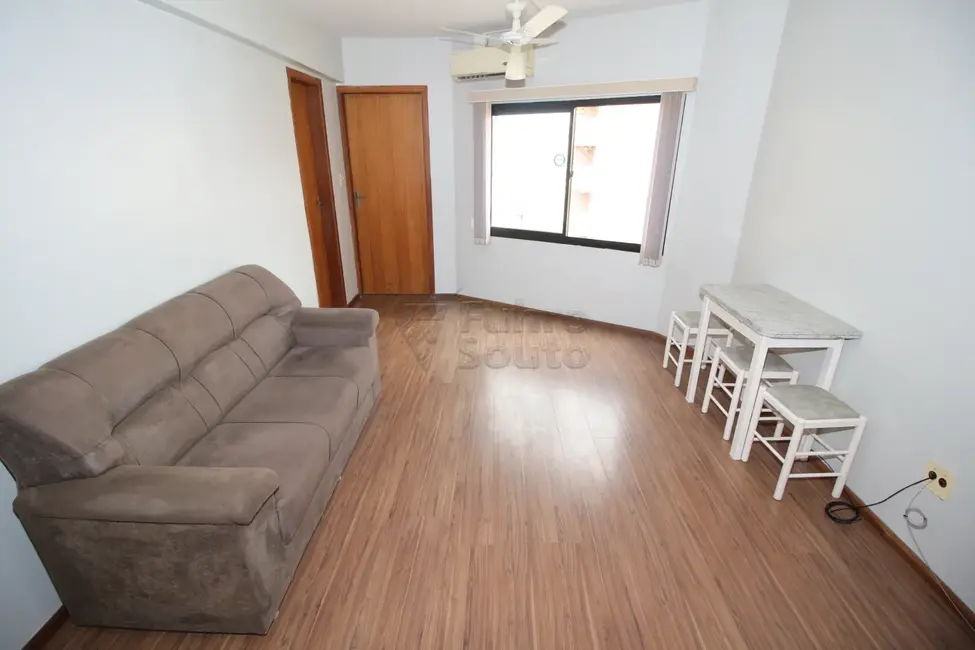 Foto 2 de Apartamento com 1 quarto para alugar em Pelotas - RS