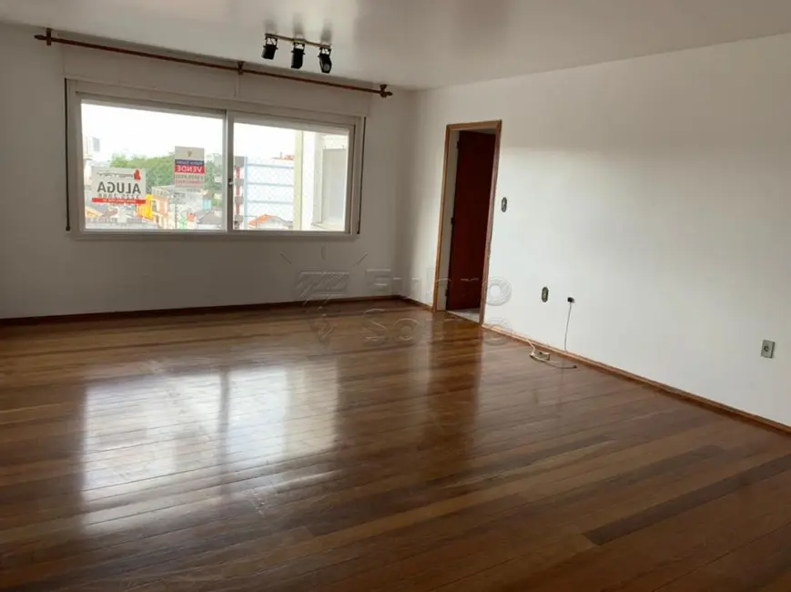 Foto 2 de Apartamento com 3 quartos à venda, 143m2 em Pelotas - RS