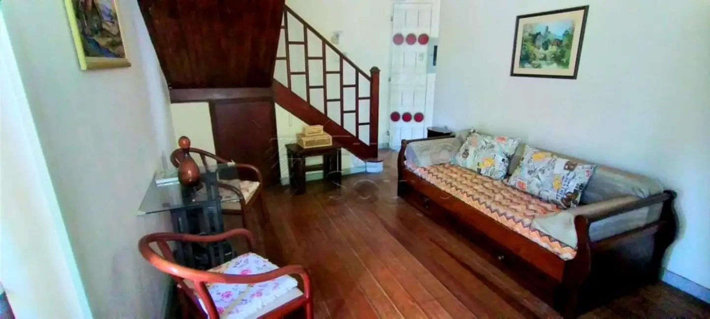 Foto 1 de Casa com 5 quartos à venda, 263m2 em Pelotas - RS