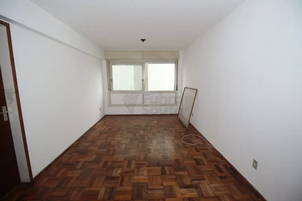Foto 2 de Apartamento com 1 quarto para alugar, 65m2 em Pelotas - RS